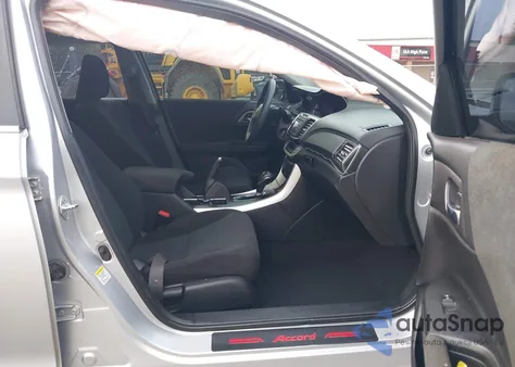 2013 Honda Accord Lx z USA, uszkodzony, nr VIN 1HGCR2F34DA122653